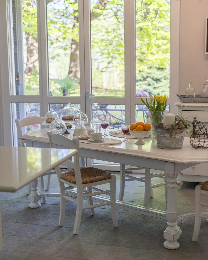 Bnbook Maison Charlotte Casa Vacanza con 2 camere da letto Lago Maggiore Porto Valtravaglia Esterno foto